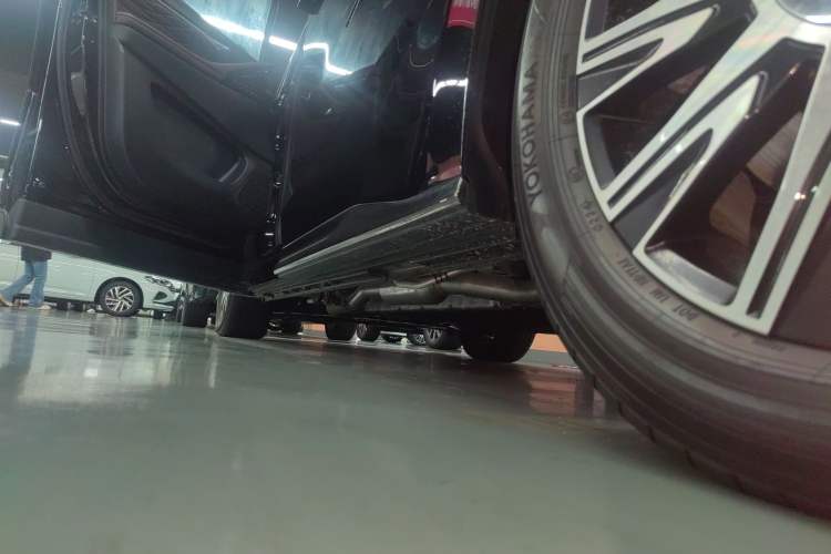 Used GAC Trumpchi E9 2024 E9 State Guest Custom Edition Left Side Sill