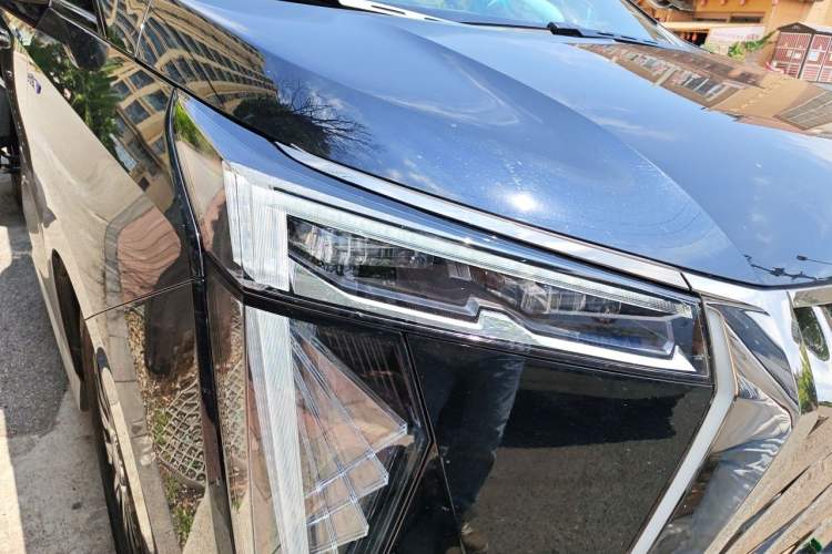 Used GAC Trumpchi E9 2024 E9 Deluxe Edition Right Front Headlight