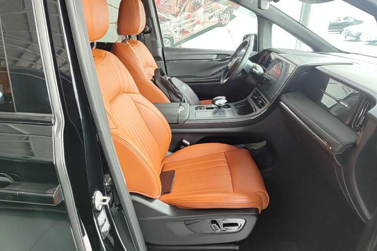 Used GAC Trumpchi E9 2024 E9 Champion Edition Right Front Seat