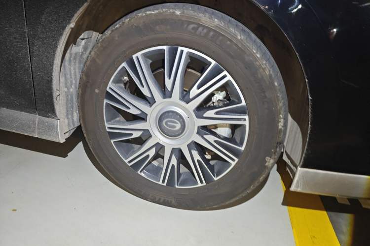 Used GAC Trumpchi E9 2024 E9 Champion Edition Right Front Wheel Hub