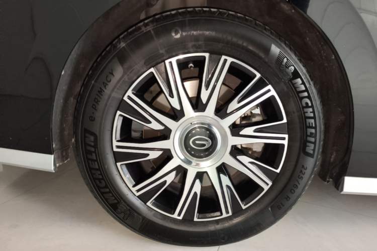 Used GAC Trumpchi E9 2024 E9 Champion Edition Right Rear Wheel Hub