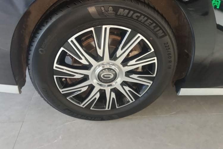 Used GAC Trumpchi E9 2024 E9 New Year Edition Right Rear Wheel Hub
