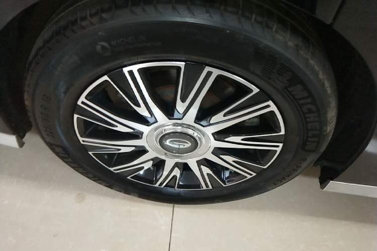 Used GAC Trumpchi E9 2024 E9 Master Edition Right Rear Wheel Hub
