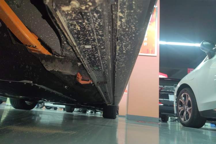 Used GAC Trumpchi E9 2024 E9 State Guest Custom Edition Right Side Sill
