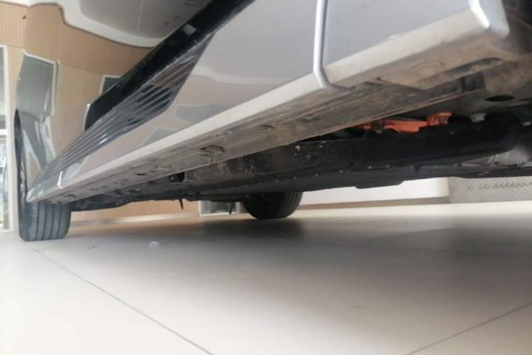 Used GAC Trumpchi E9 2024 E9 Deluxe Edition Right Side Sill