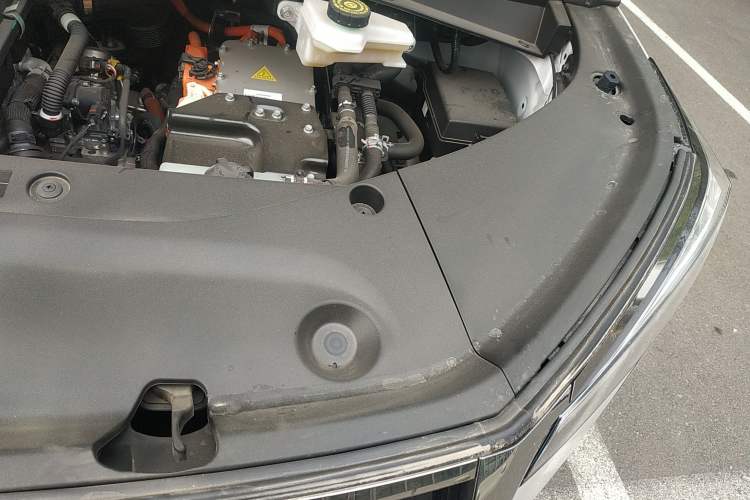 Used GAC Trumpchi E9 2024 E9 Champion Edition Engine Bay Left