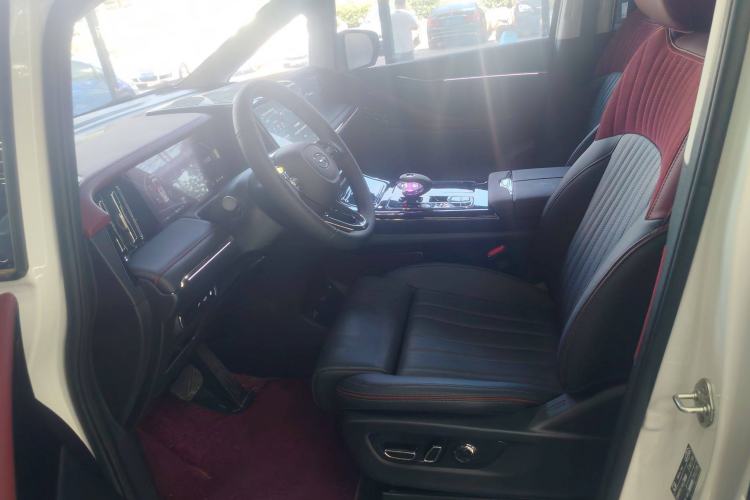 Used GAC Trumpchi E9 2024 E9 Deluxe Edition Interior 3