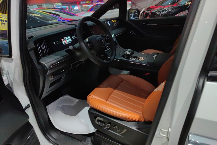 Used GAC Trumpchi E9 2024 E9 Deluxe Edition Interior 3