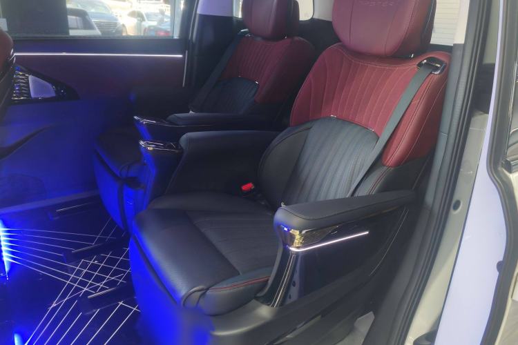 Used GAC Trumpchi E9 2024 E9 Deluxe Edition Interior 4