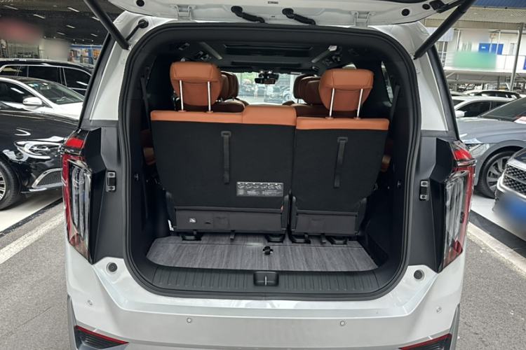 Used GAC Trumpchi E9 2024 E9 Deluxe Edition Trunk