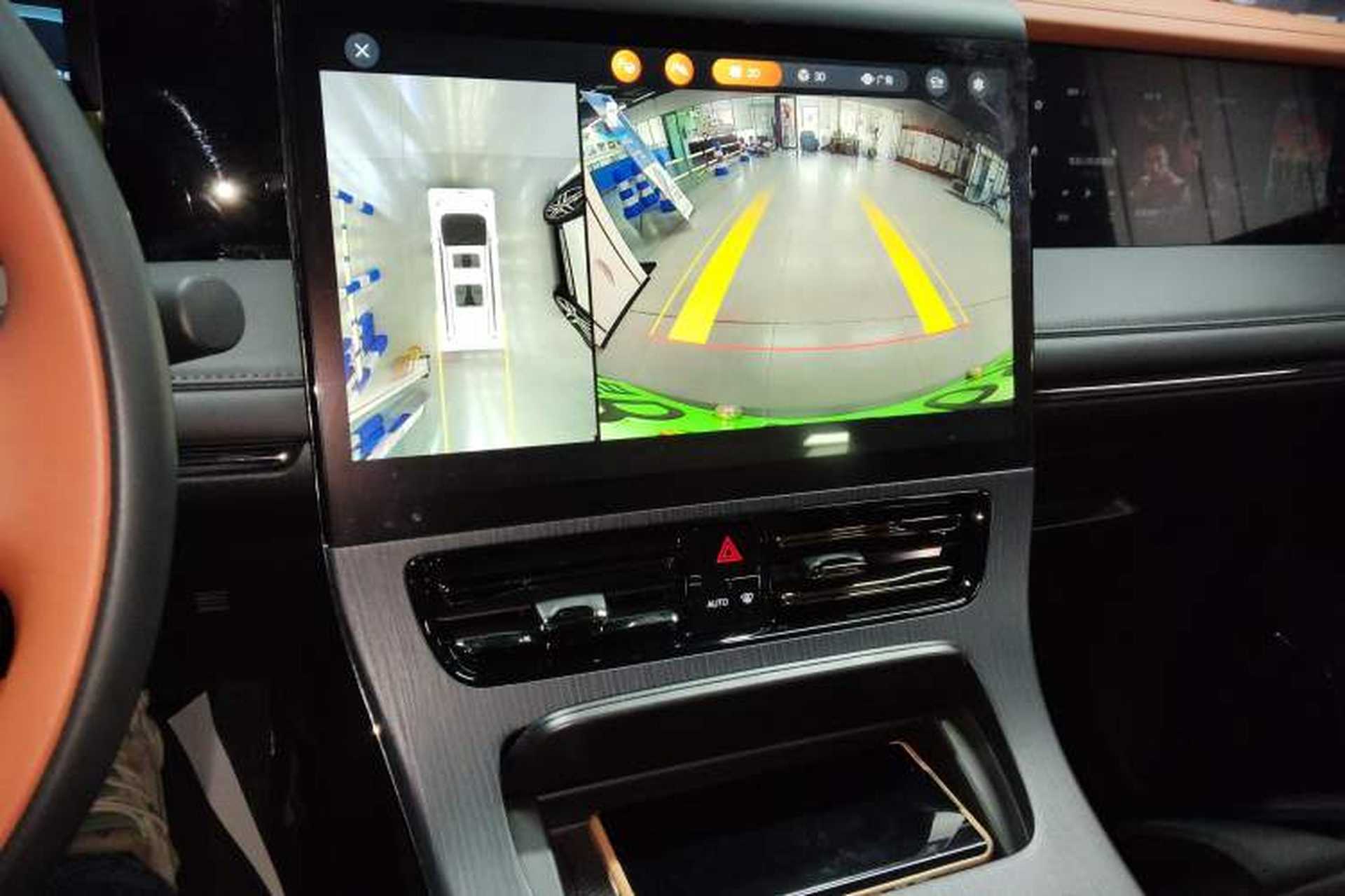 Used GAC Trumpchi E9 2025 E9 Superfast Charging – Master Series Audio And AC Panel