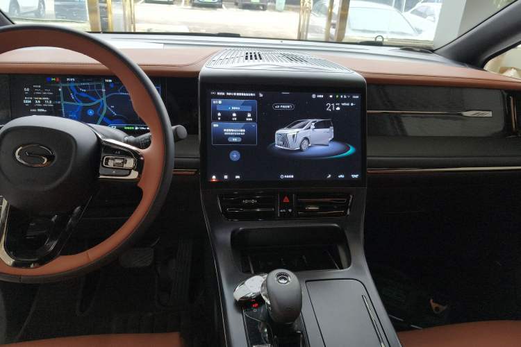 Used GAC Trumpchi E9 2025 E9 Superfast Charging Deluxe Edition Audio And AC Panel