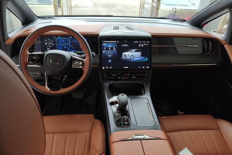 Used GAC Trumpchi E9 2025 E9 Superfast Charging Deluxe Edition Center Console