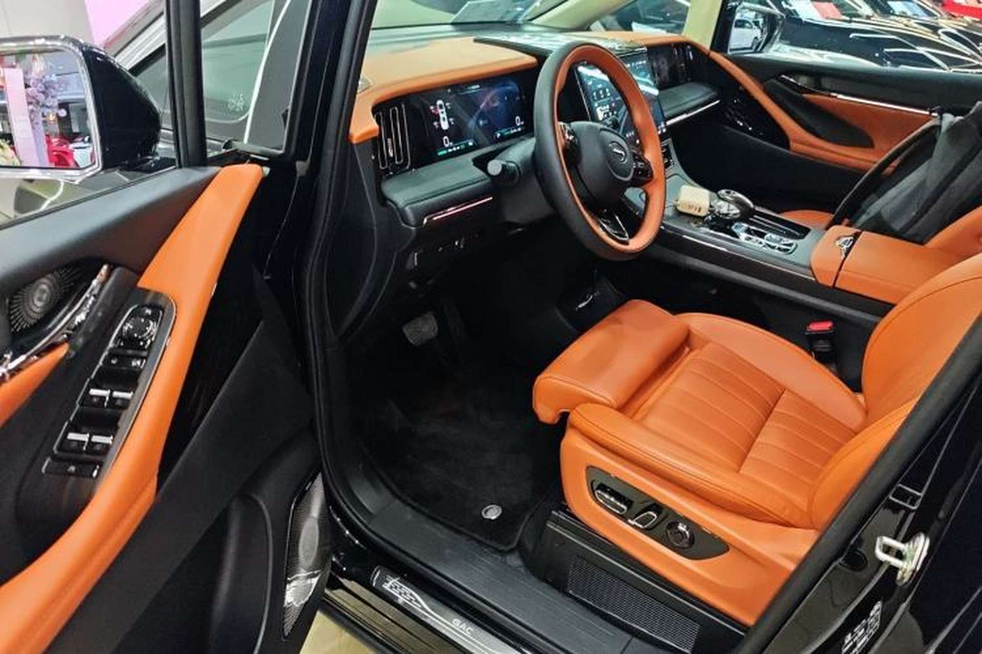 Used GAC Trumpchi E9 2025 E9 Superfast Charging – Master Series Driver Seat