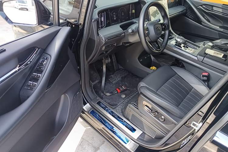 Used GAC Trumpchi E9 2025 E9 Superfast Charging Deluxe Edition Driver Seat