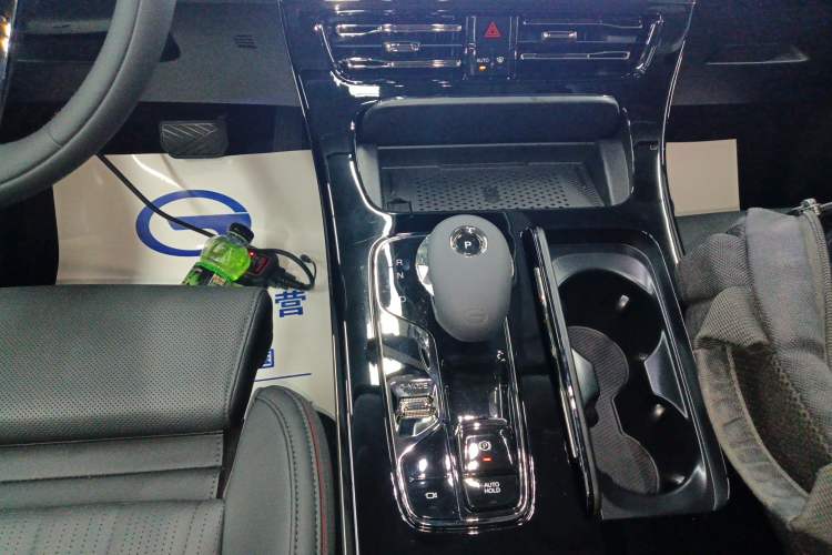 Used GAC Trumpchi E9 2025 E9 Superfast Charging Champion Gear Lever
