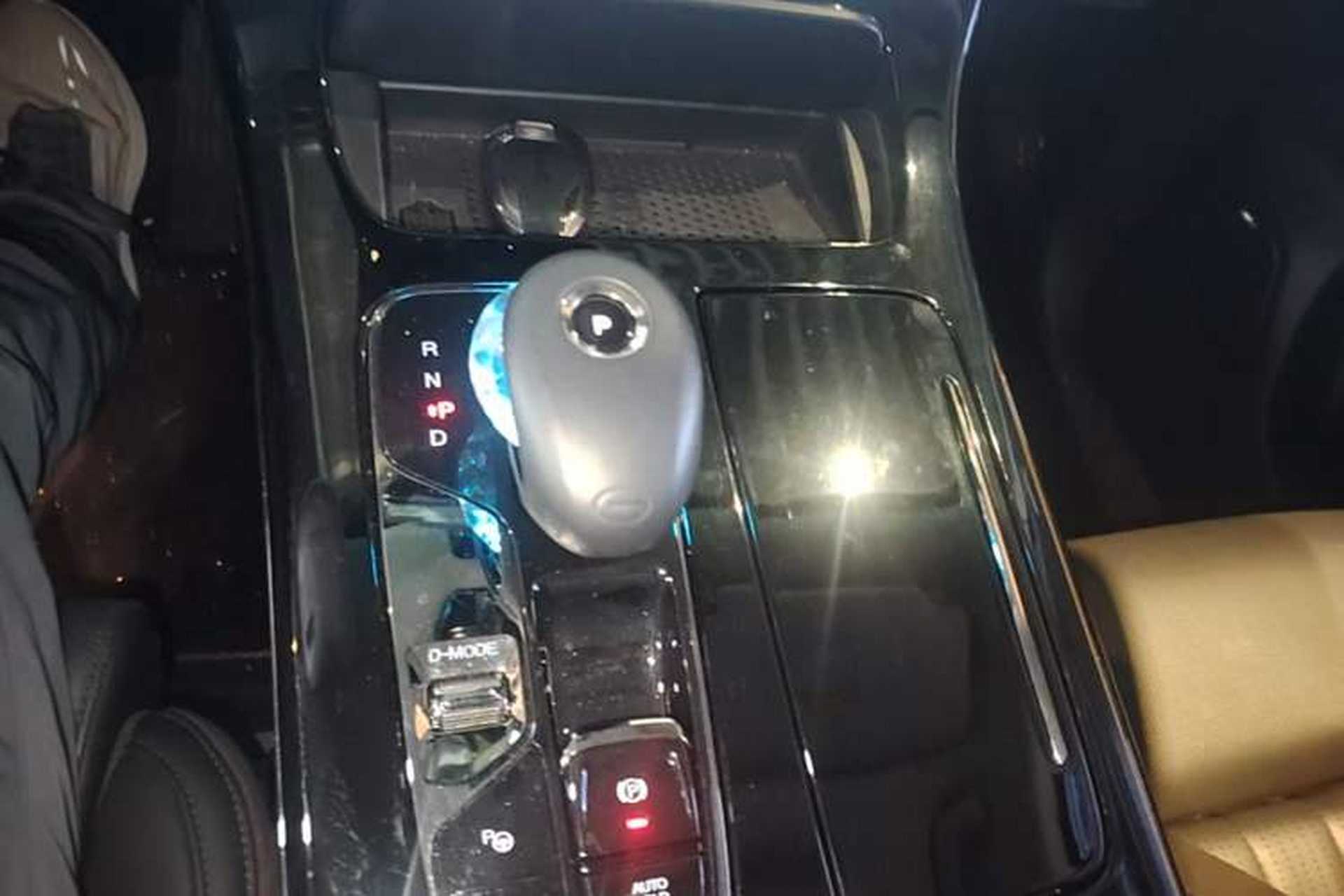Used GAC Trumpchi E9 2025 E9 Superfast Charging – Master Series Gear Lever