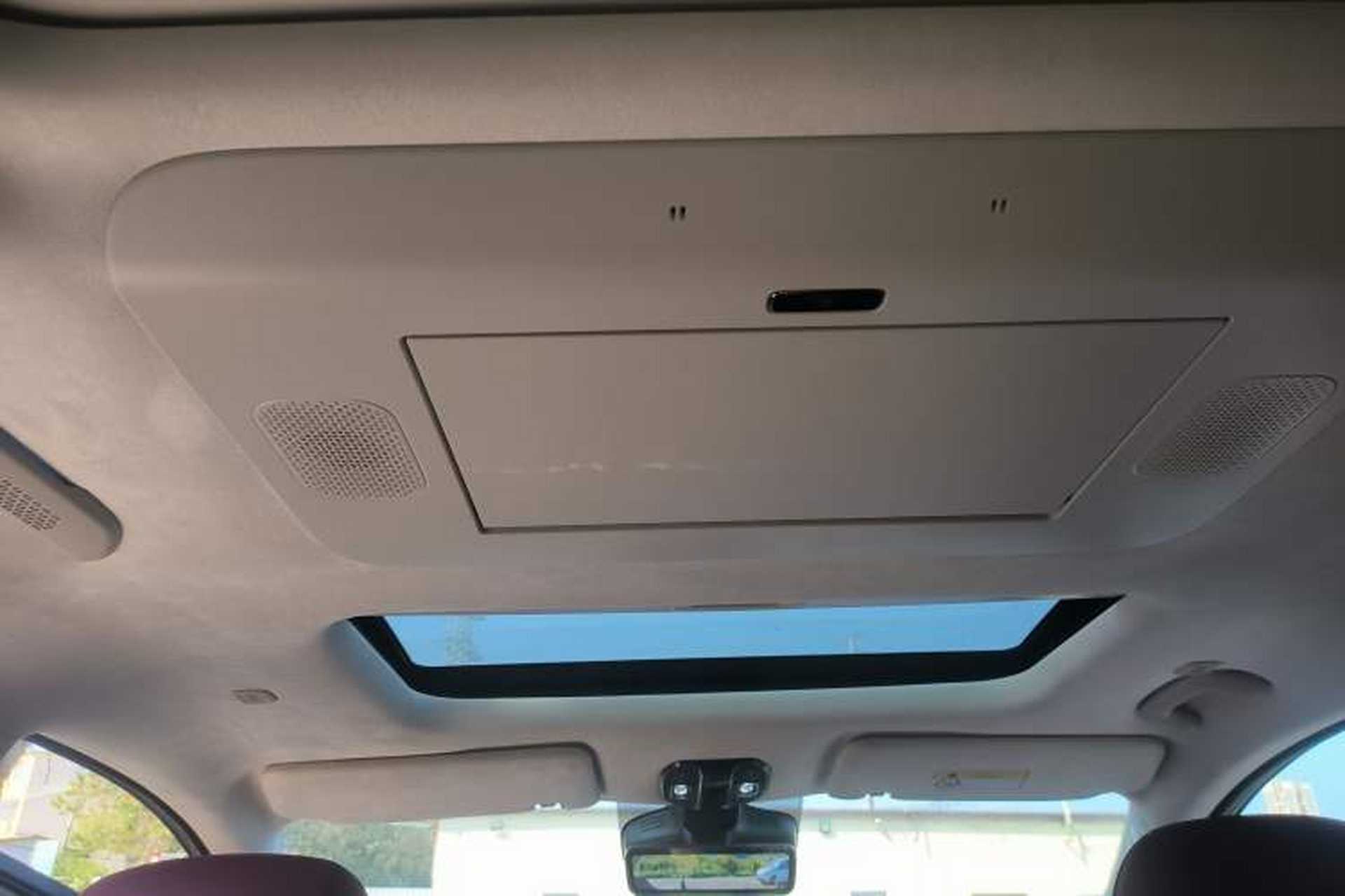 Used GAC Trumpchi E9 2025 E9 Superfast Charging – Master Series Headliner