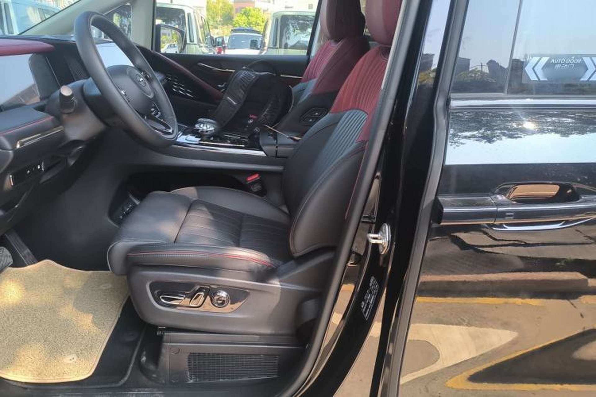 Used GAC Trumpchi E9 2025 E9 Superfast Charging – Master Series Left Front Seat
