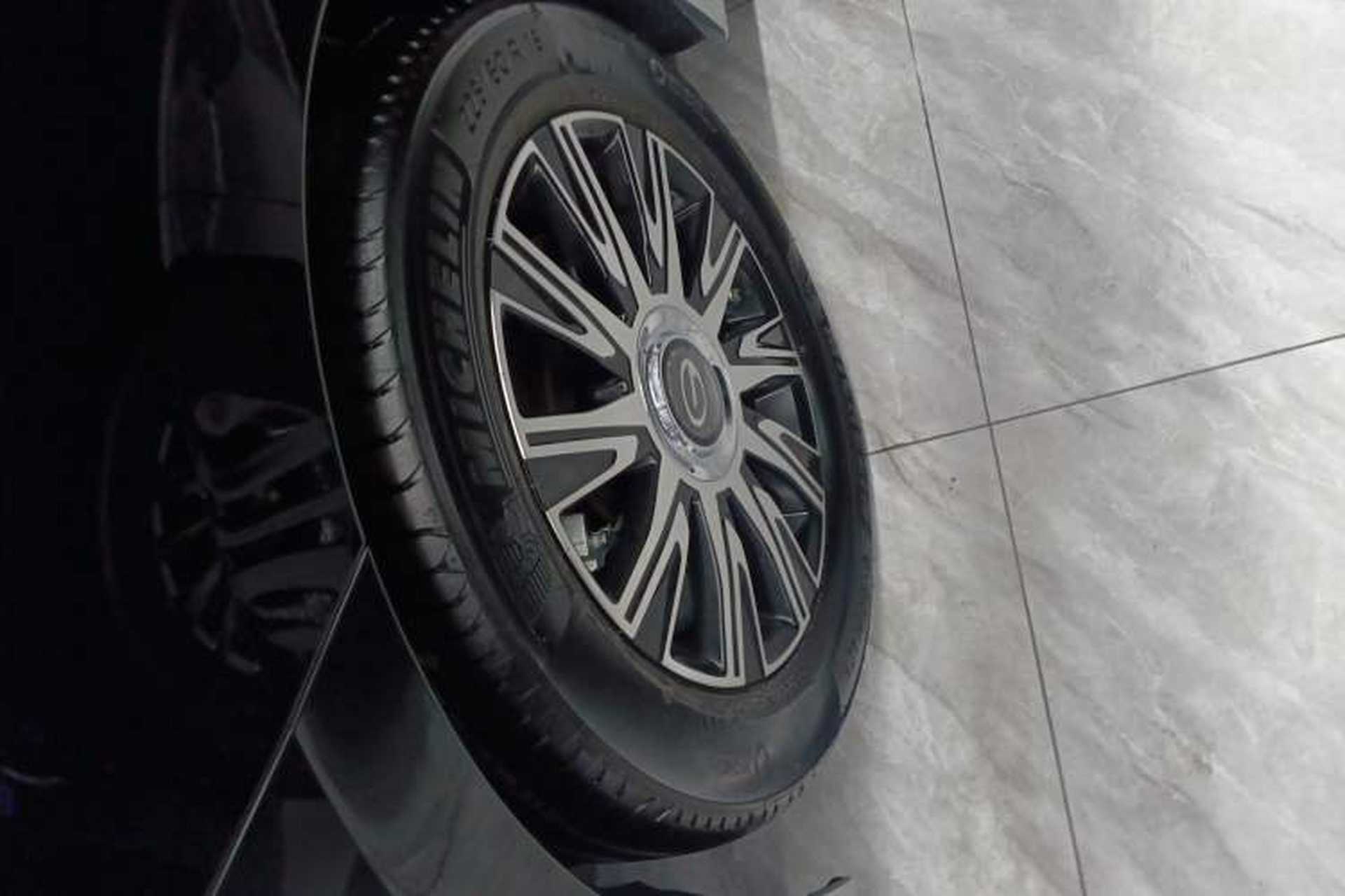 Used GAC Trumpchi E9 2025 E9 Superfast Charging Champion Left Front Wheel Hub