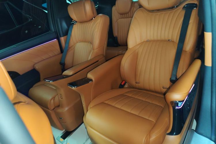 Used GAC Trumpchi E9 2025 E9 Superfast Charging – Master Series Left Rear Seat