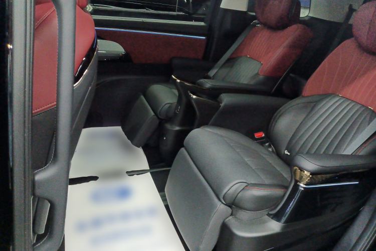 Used GAC Trumpchi E9 2025 E9 Superfast Charging Champion Left Rear Seat