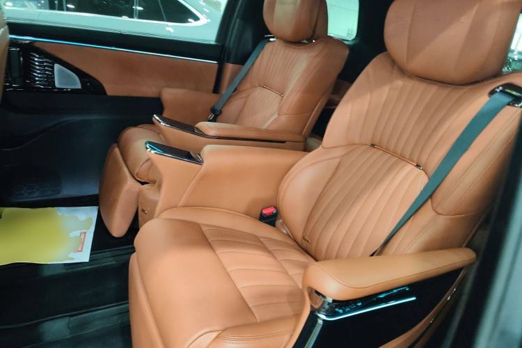 Used GAC Trumpchi E9 2025 E9 Superfast Charging – Master Series Left Rear Seat