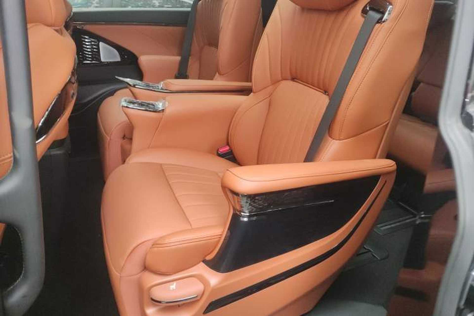 Used GAC Trumpchi E9 2025 E9 Superfast Charging Deluxe Edition Left Rear Seat