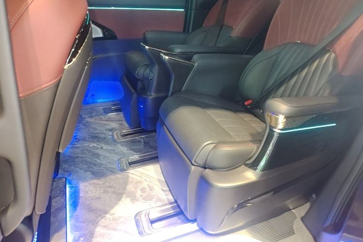 Used GAC Trumpchi E9 2025 E9 Superfast Charging – Master Series Left Rear Seat