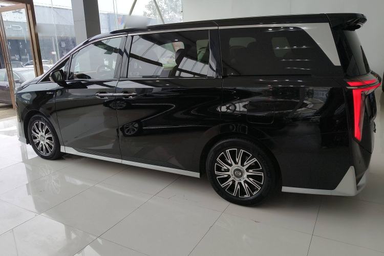 Used GAC Trumpchi E9 2025 E9 Superfast Charging Deluxe Edition Left Side