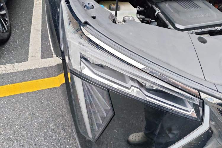 Used GAC Trumpchi E9 2025 E9 Superfast Charging Champion Right Front Headlight