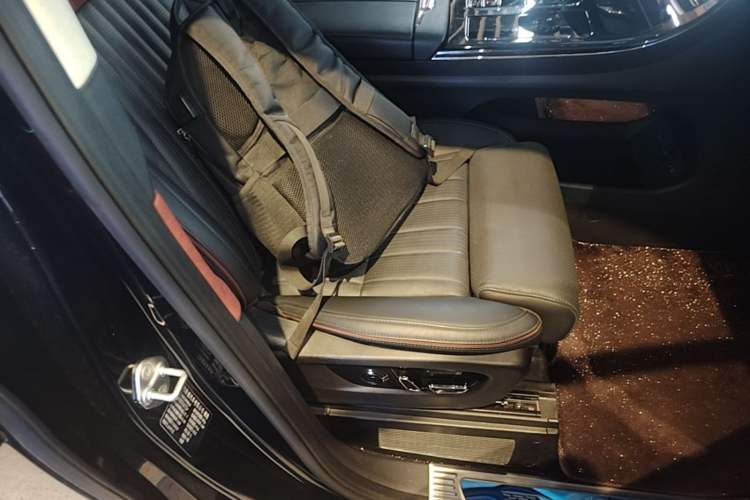 Used GAC Trumpchi E9 2025 E9 Superfast Charging – Master Series Right Front Seat
