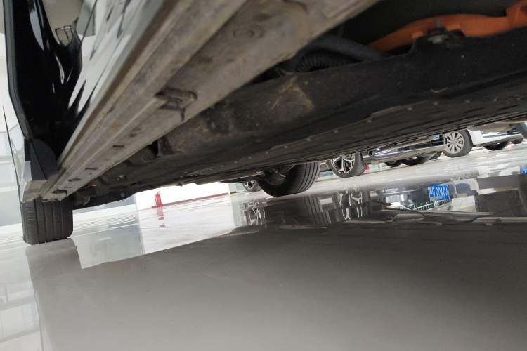 Used GAC Trumpchi E9 2025 E9 Superfast Charging Deluxe Edition Right Side Sill