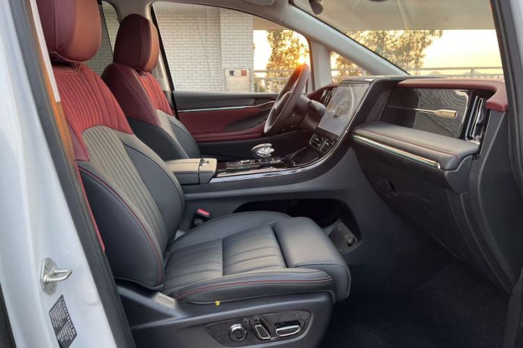 Used GAC Trumpchi E9 2025 E9 Superfast Charging Champion Interior 8
