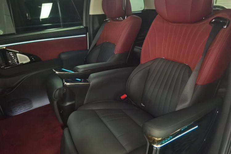 Used GAC Trumpchi E9 2025 E9 Superfast Charging Champion Left Rear Seat