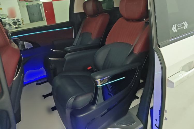 Used GAC Trumpchi E9 2025 E9 Superfast Charging – Master Series Left Rear Seat