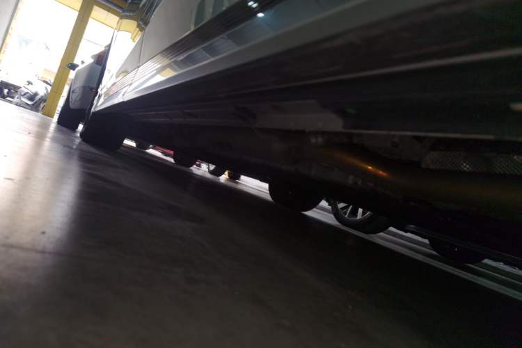 Used GAC Trumpchi E9 2025 E9 Superfast Charging Champion Left Side Sill