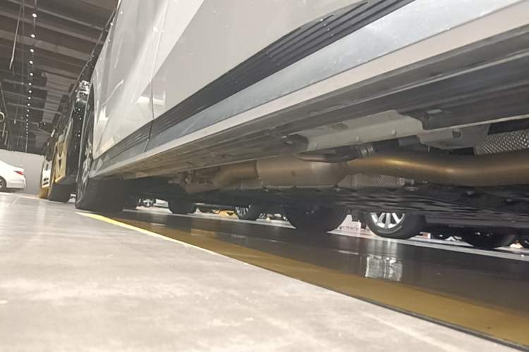 Used GAC Trumpchi E9 2025 E9 Superfast Charging Champion Left Side Sill