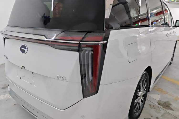 Used GAC Trumpchi E9 2025 E9 Superfast Charging – Master Series Right Rear Taillight