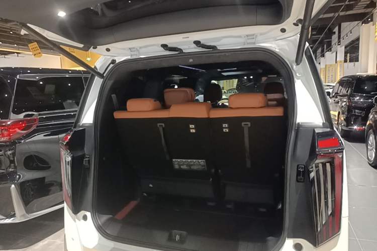 Used GAC Trumpchi E9 2025 E9 Superfast Charging Champion Trunk
