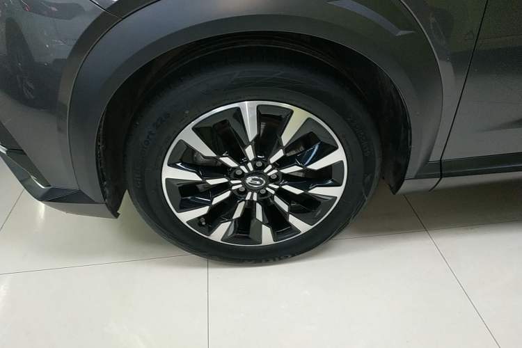 Used GAC Trumpchi EMKOO 2022 1.5T Supernova Pro Edition Left Front Wheel Hub