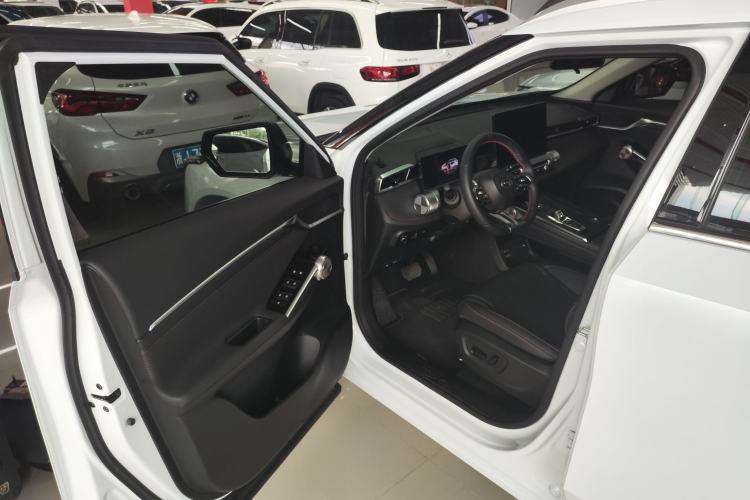 Used GAC Trumpchi EMKOO 2022 2.0 ATK TwinStar Pro Edition Driver Seat