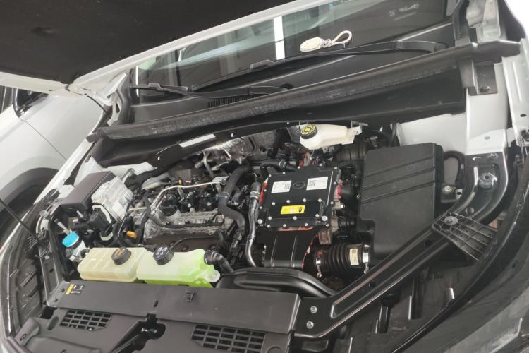 Used GAC Trumpchi EMKOO 2022 2.0 ATK TwinStar Pro Edition Engine Bay