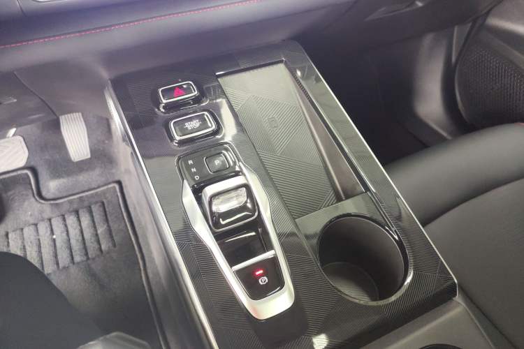 Used GAC Trumpchi EMKOO 2022 2.0 ATK TwinStar Pro Edition Gear Lever