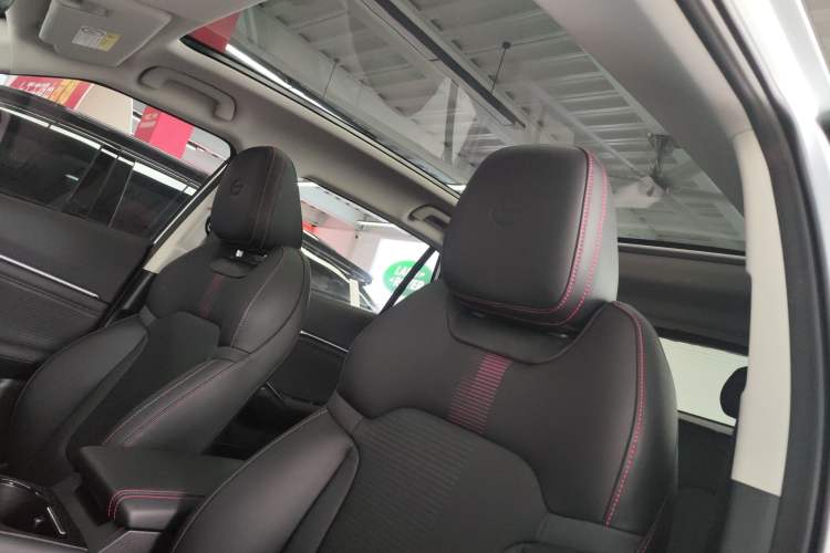Used GAC Trumpchi EMKOO 2022 2.0 ATK TwinStar Pro Edition Headliner