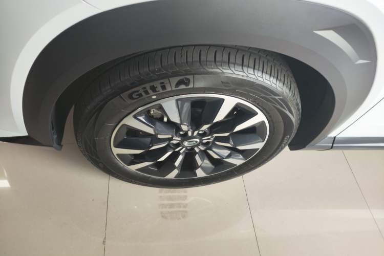 Used GAC Trumpchi EMKOO 2022 2.0 ATK TwinStar Pro Edition Left Front Wheel Hub