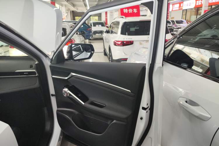 Used GAC Trumpchi EMKOO 2022 2.0 ATK TwinStar Pro Edition Right Front Door Interior