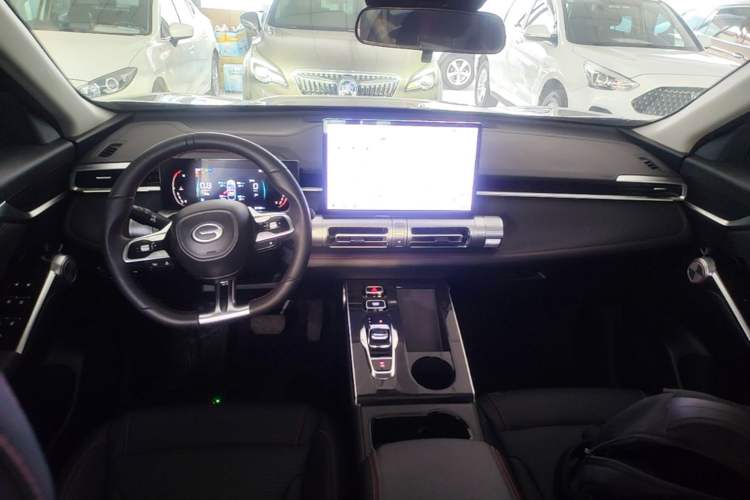 Used GAC Trumpchi EMKOO 2022 1.5T Supernova Pro Edition Center Console