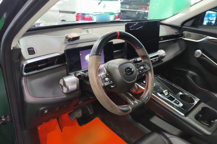 Used GAC Trumpchi EMKOO 2022 1.5T Supernova Pro Edition Center Console