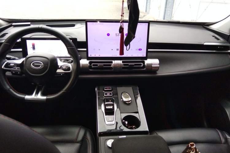 Used GAC Trumpchi EMKOO 2022 2.0 ATK TwinStar Max Edition Center Console